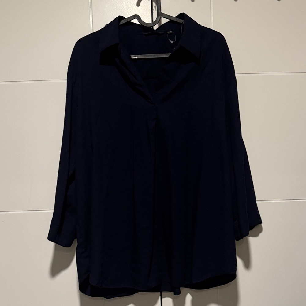 Uniqlo Classic Navy Women's blouse